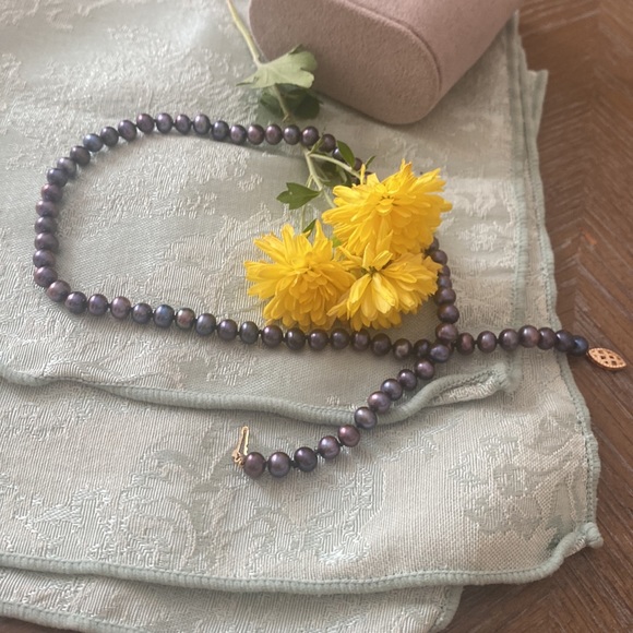 VINTAGE IWI PEARL STRAND NECKLACE W/14K CLASP - Picture 5 of 5